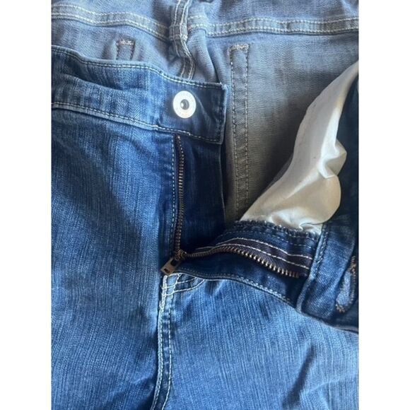 Torrid Denim Blue Jeans Bootcut Plus Size 28 Ripped Distressed Boot - Picture 4 of 7